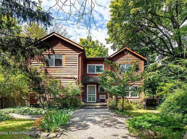 8 Pine Grove Street, Woodstock, NY 12498