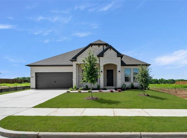 2397 Rams Horn Drive, Waxahachie, TX 75165