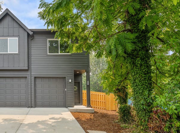 14142 Holcomb Blvd, OregonCity, OR 97045