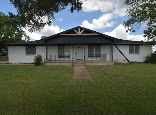 112 Big Bass Road, West, TX 76691