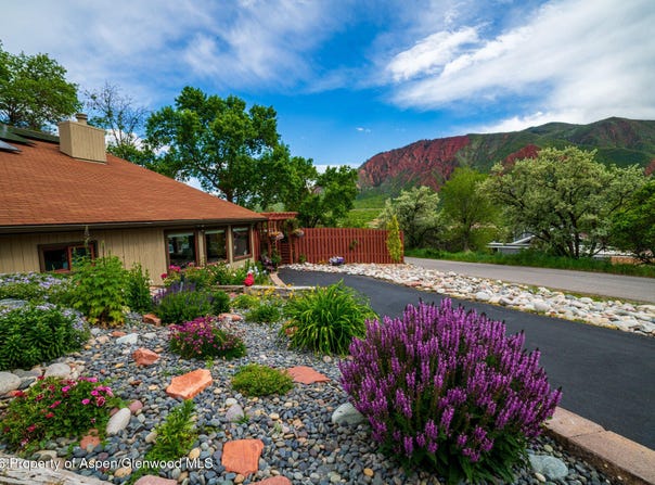 111 Cardinal Lane, Glenwood Springs, CO 81601