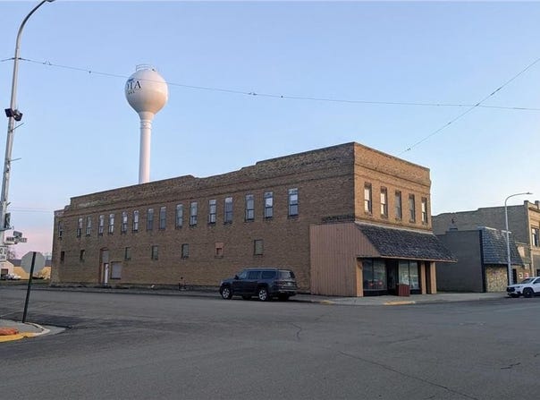 126 Main, Lakota, ND 58344
