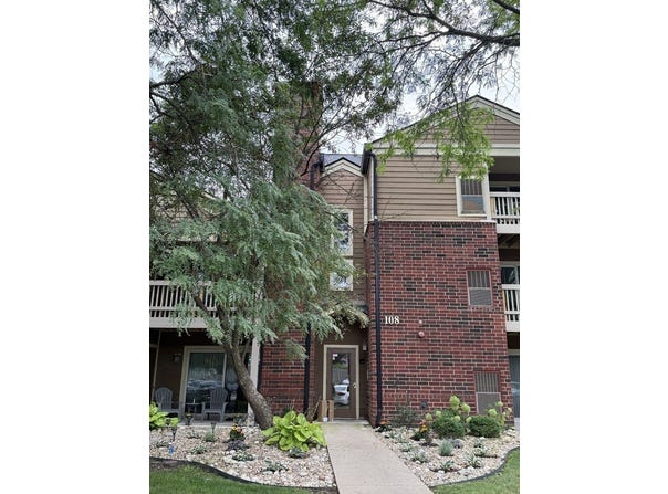 108 Glengarry Drive, Bloomingdale, IL 60108