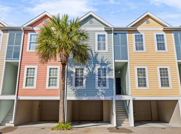 81 Sandbar Lane, Folly Beach, SC 29439