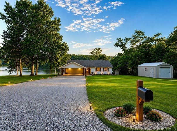 830 S. Fork Lane, Tipton, MO 65081