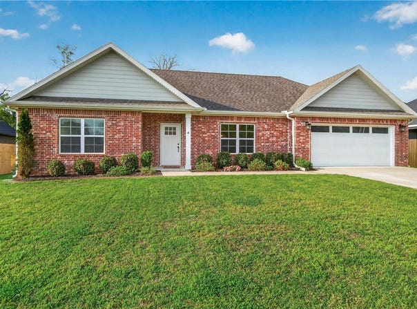 4 Wendike Place, Bella Vista, AR 72715