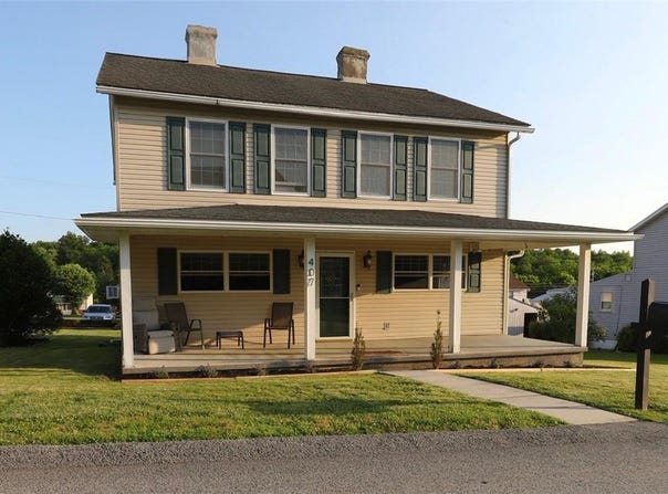 407 1st St, South Union Twp, PA 15401