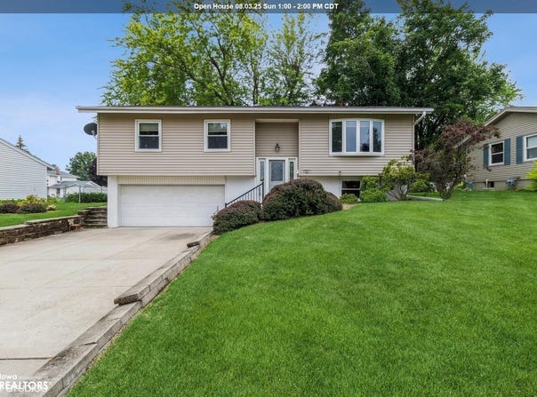 201 Thunderbird Drive, Marshalltown, IA 50158
