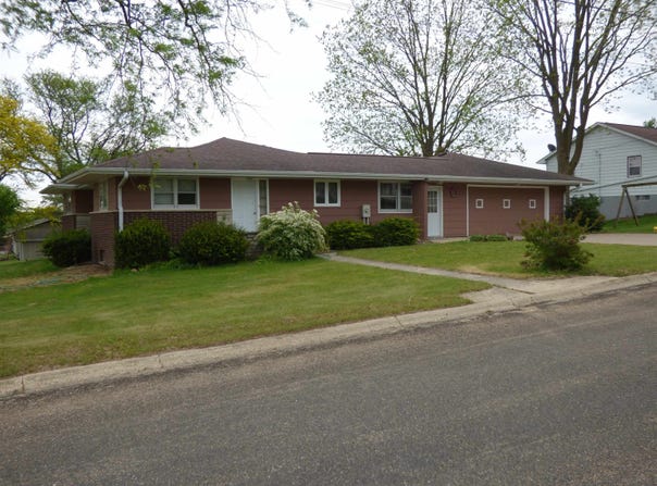 407 S Ward, STOCKTON, IL 61085