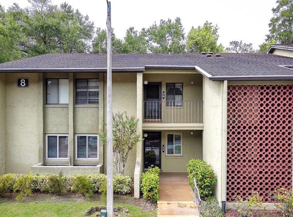 8 ESCONDIDO CIRCLE, ALTAMONTE SPRINGS, FL 32701
