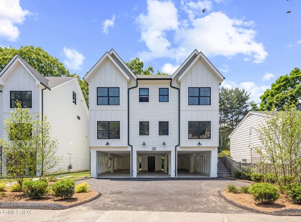 26 Homestead Lane, Greenwich, CT 06831