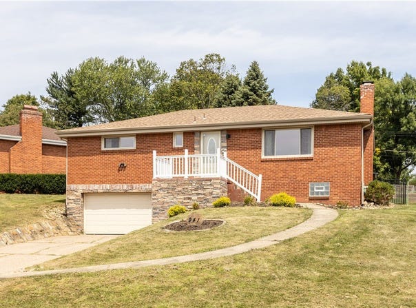 941 Angelo Dr, Baldwin Boro, PA 15236