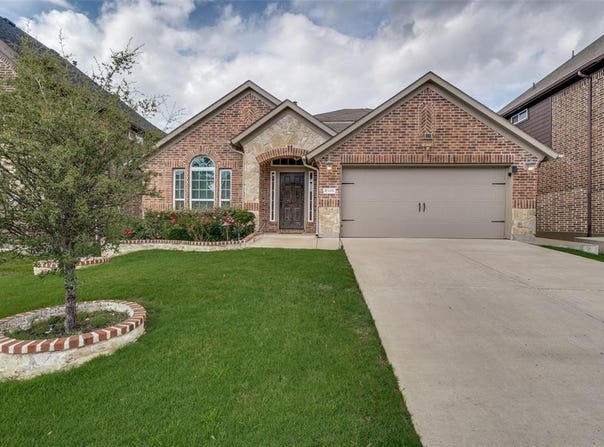 2509 Fountain Gate Drive, Little Elm, TX 75068