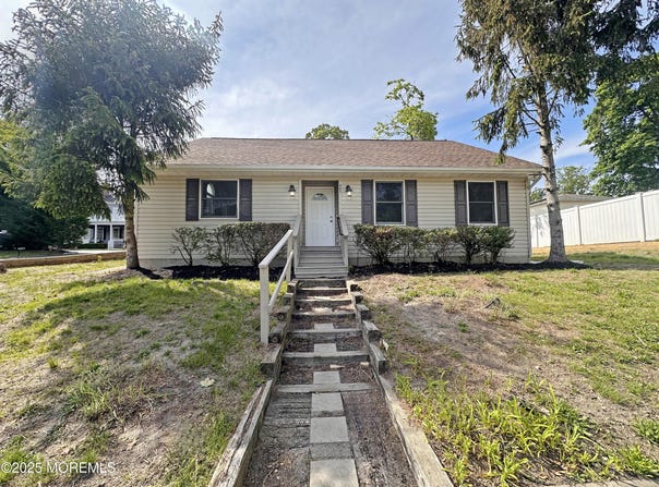 405 Old Bridge Road, Brielle, NJ 08730