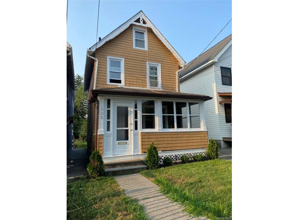 925 Constant Avenue, Peekskill, NY 10566