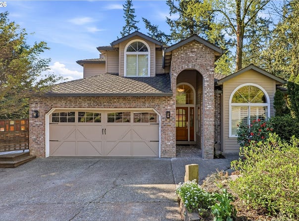 8550 SW ROGUE Ln, Wilsonville, OR 97070