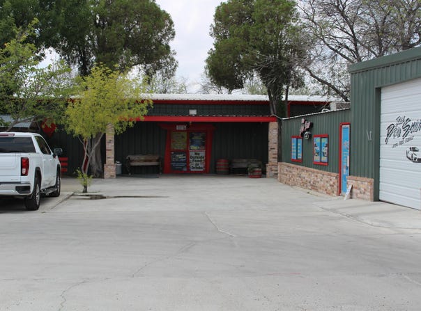 301 Margaret, Del Rio, TX 78840