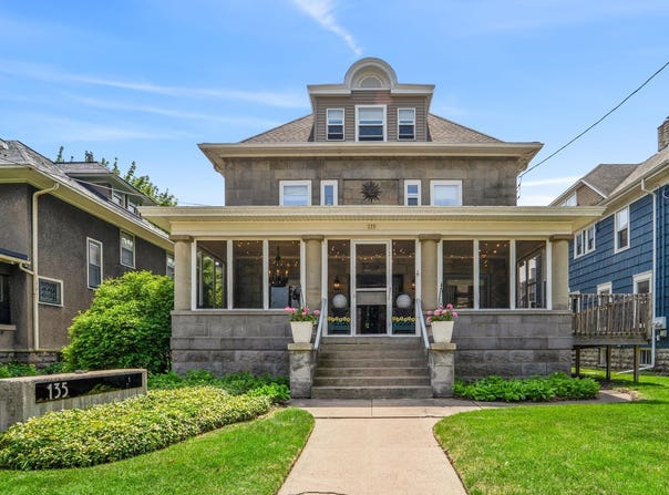 135 CHURCH Avenue, OSHKOSH, WI 54901