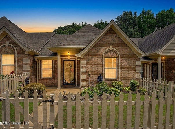 6745 Beaumont Circle, Southaven, MS 38671