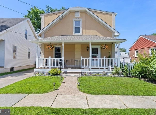 208 MAIN STREET, DELRAN, NJ 08075