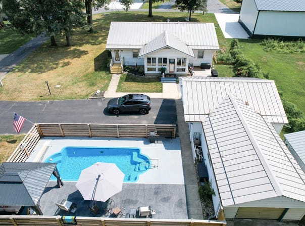 5767 E Cedar Point Court, Monticello, IN 47960