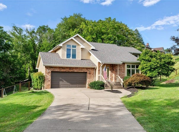 401 Longview Avenue, N Franklin Twp, PA 15301