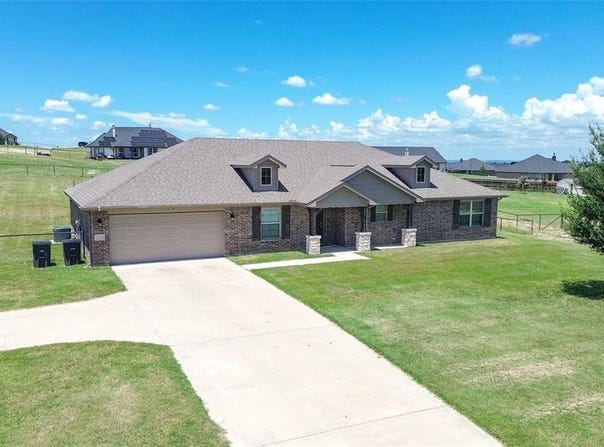 7211 Veal Station Road, Weatherford, TX 76085