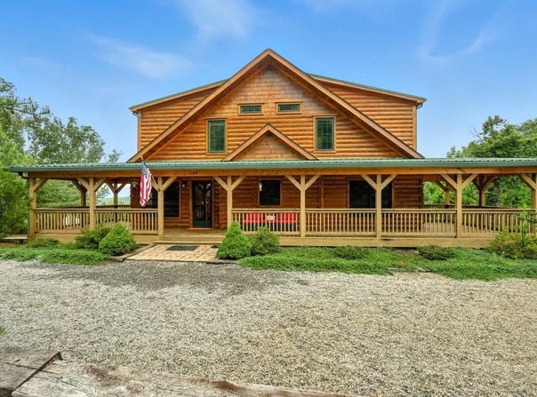 148 Leesville Lake Drive, Pittsville, VA 24139