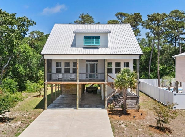 3106 E Oak Island Drive, Oak Island, NC 28465