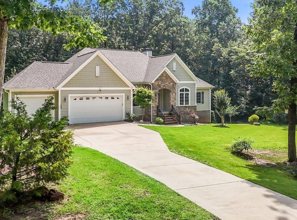 186 Ross Drive, Pittsboro, NC 27312
