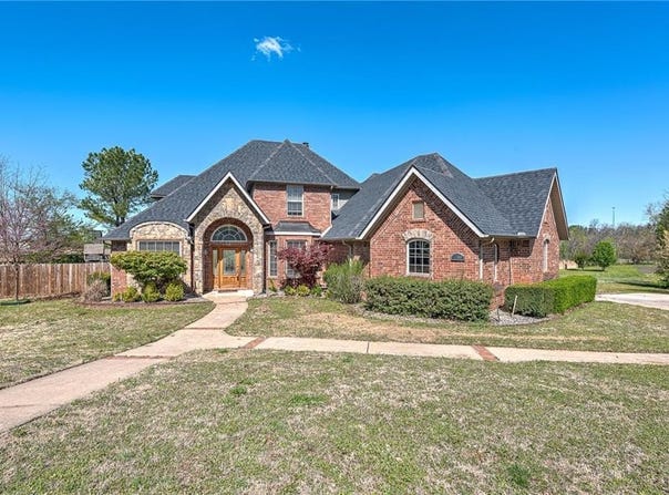 1700  S 43rd  ST, Rogers, AR 72758
