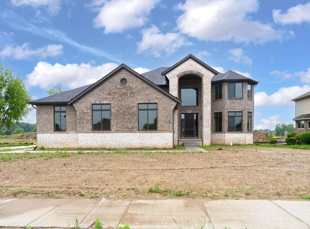 53214 Sams, Chesterfield, MI 48047