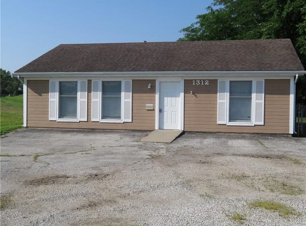 1312 6th Street, Osawatomie, KS 66064