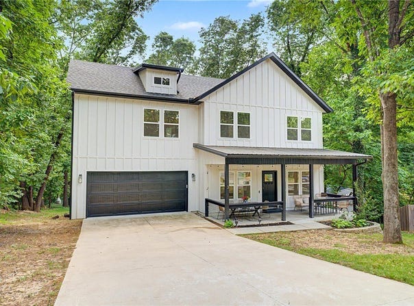 3 Runnymede Circle, Bella Vista, AR 72715