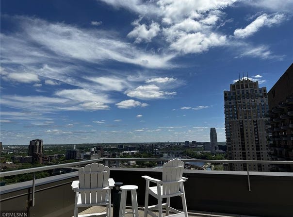 15 S 1st Street, Minneapolis, MN 55401