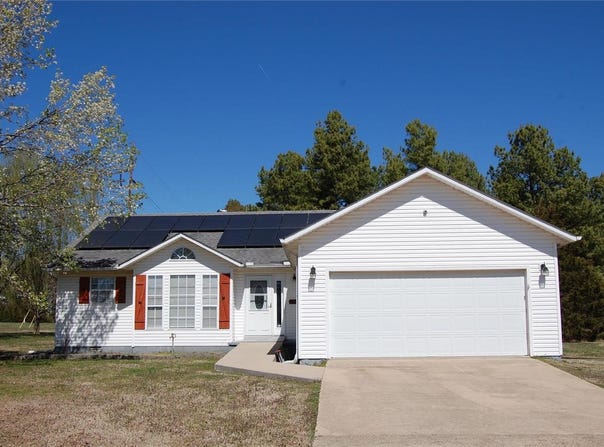 5711 Cedar Valley Drive, Poplar Bluff, MO 63901