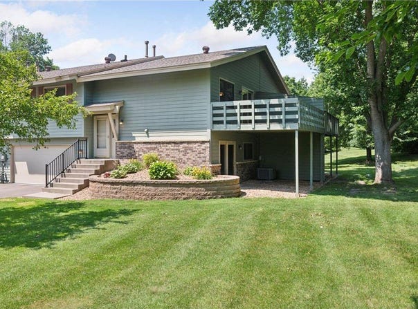 11115 Vessey Circle, Bloomington, MN 55437