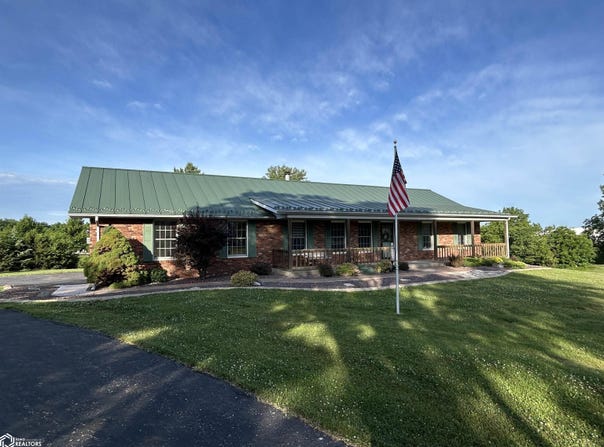 94 4Th Street, West Point, IA 52656