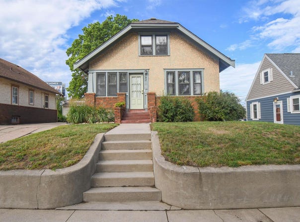 107 S Blauvelt Ave, Sioux Falls, SD 57103