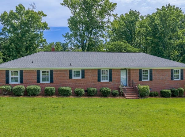 107 Lemon Tree Trail, Laurens, SC 29360