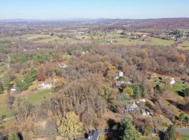 CHARLES TOWN PIKE, PAEONIAN SPRINGS, VA 20129