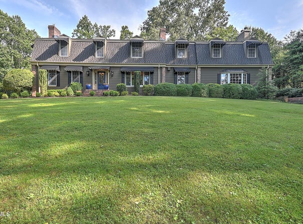 733 Windmill Circle, Bristol, VA 24201