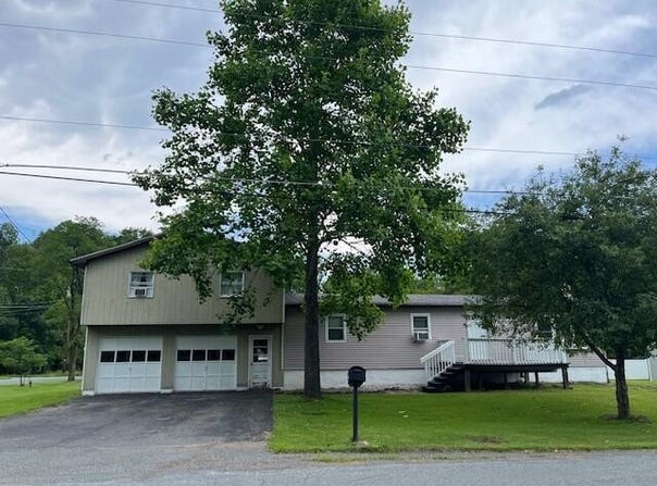 501 Lake Spangenberg Road, Jefferson Township, PA 18436