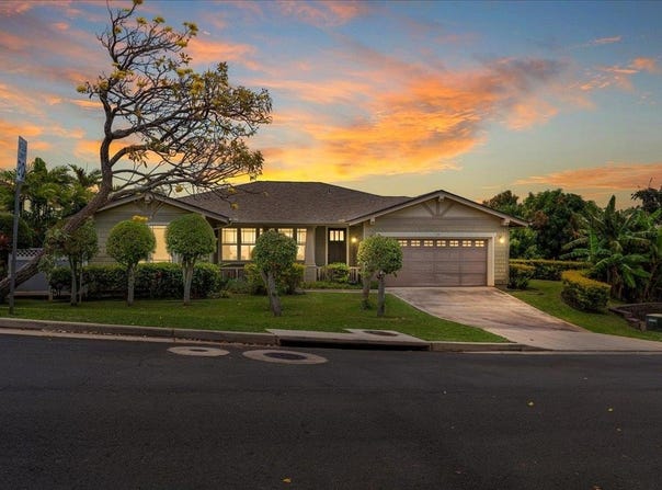 107 Kinohi Loa St, Wailuku, HI 96793