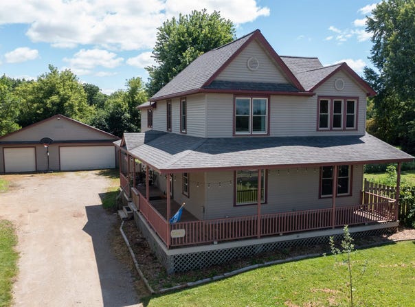 2443 E WISCONSIN Avenue, APPLETON, WI 54911