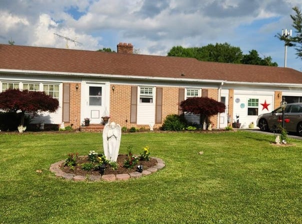 224 Waugh Dr, Galax, VA 24333