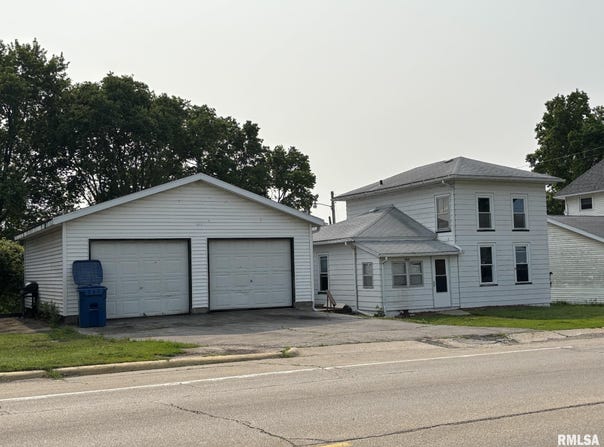 2104 IL ROUTE 84 N, Thomson, IL 61285