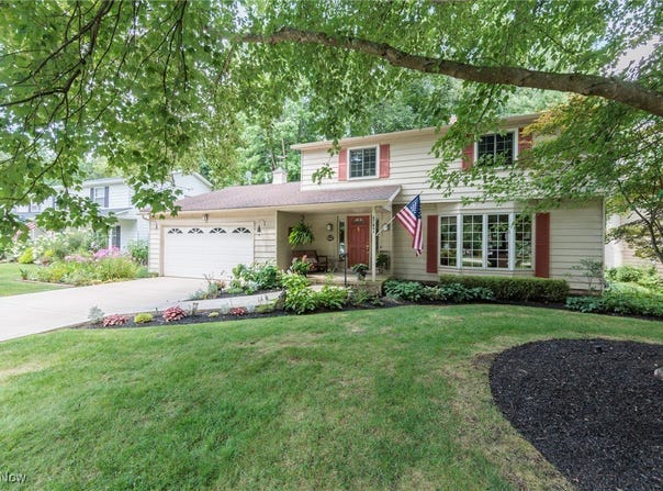 37451 Hunters Ridge Road, Solon, OH 44139