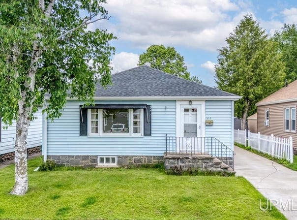 512 W F, Iron Mountain, MI 49801