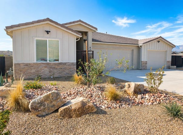 951 N MAIN St, La Verkin, UT 84745